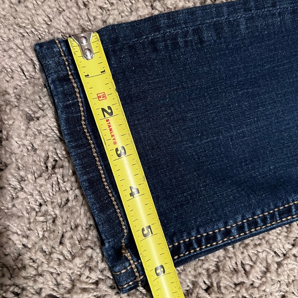 Buckle Daytrip Virgo Jeans - Picture 2 of 16